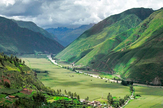 VALLE SAGRADO - Tierra Biru Expeditions.jpg